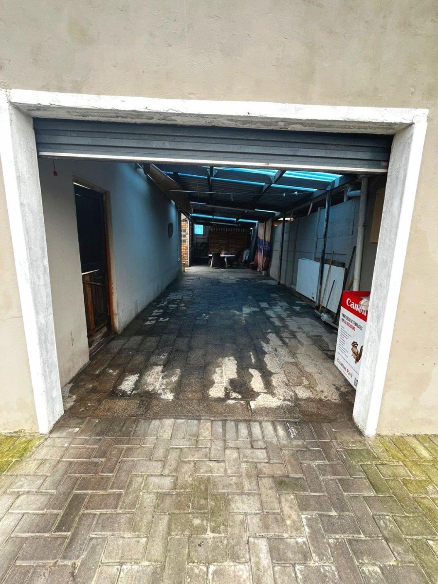 2 Bedroom Property for Sale in Pelican Park Western Cape